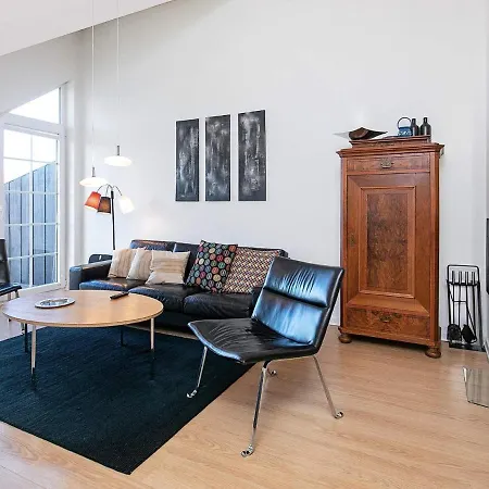 Xlvii Apartment
